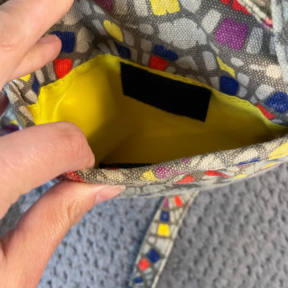 KAVU Limited Edition Geometric Mosaic Small Crossbody Bag Festival Travel Boho - Picture 8 of 10